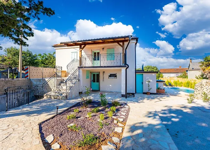 Paesana Heritage House