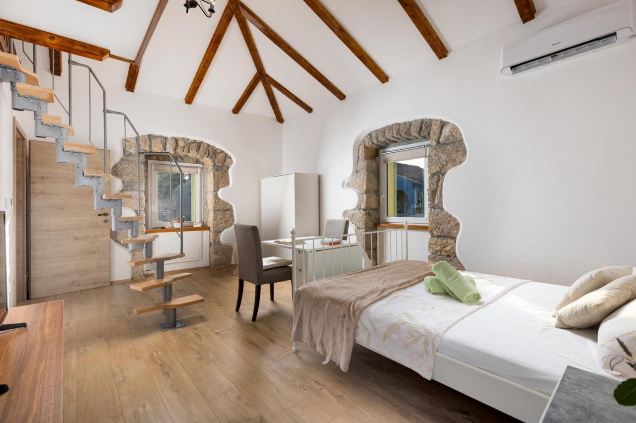 Paesana Heritage House Holiday home Garica
